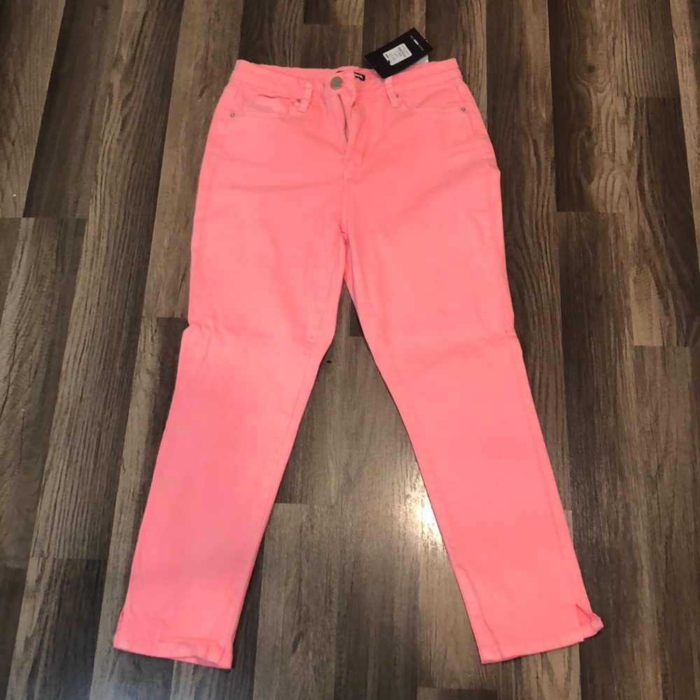 NWT skinny jeans